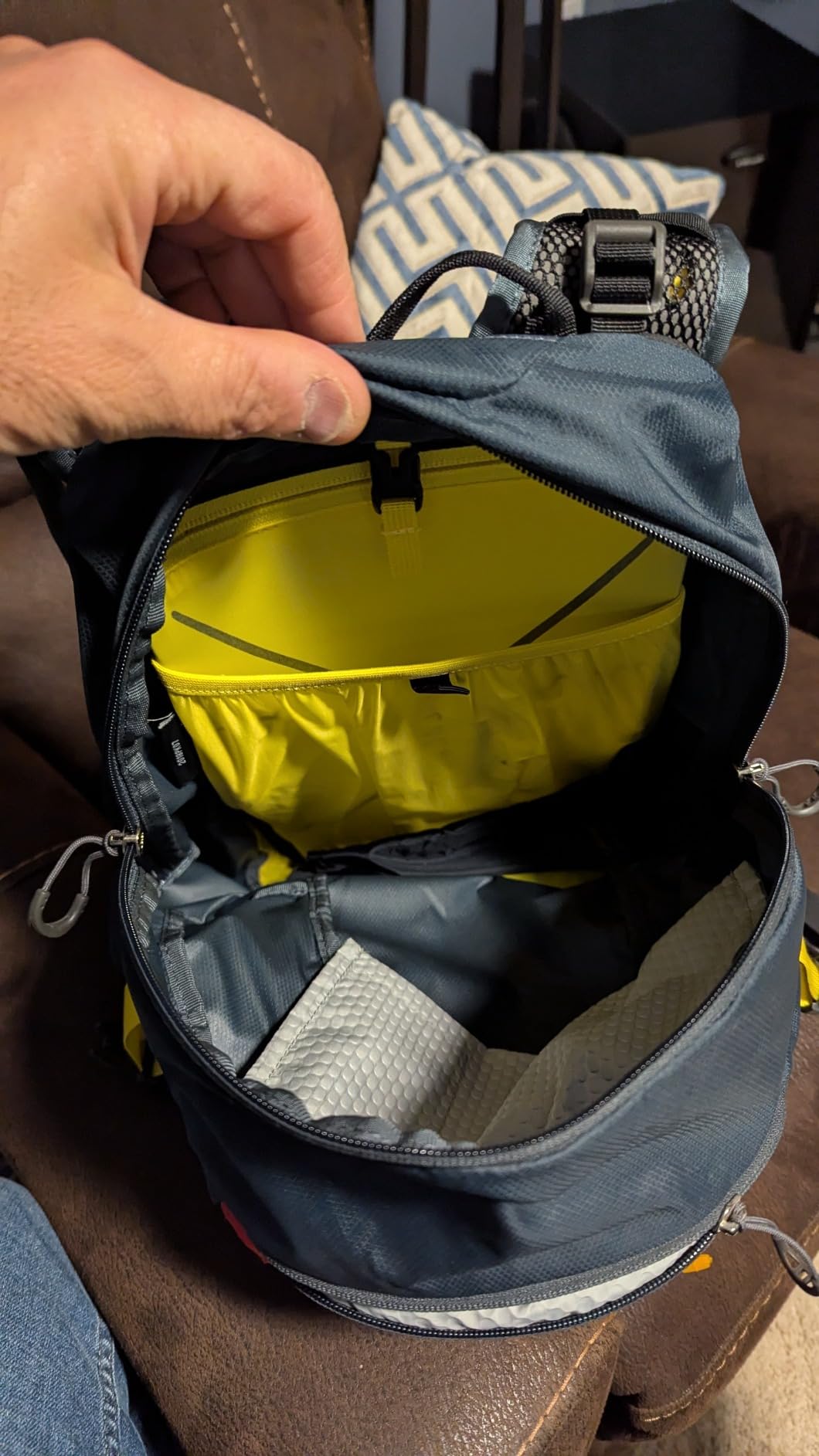 Osprey Hikelite 18L Unisex Hiking Backpack, Escapade Green customer photo 1