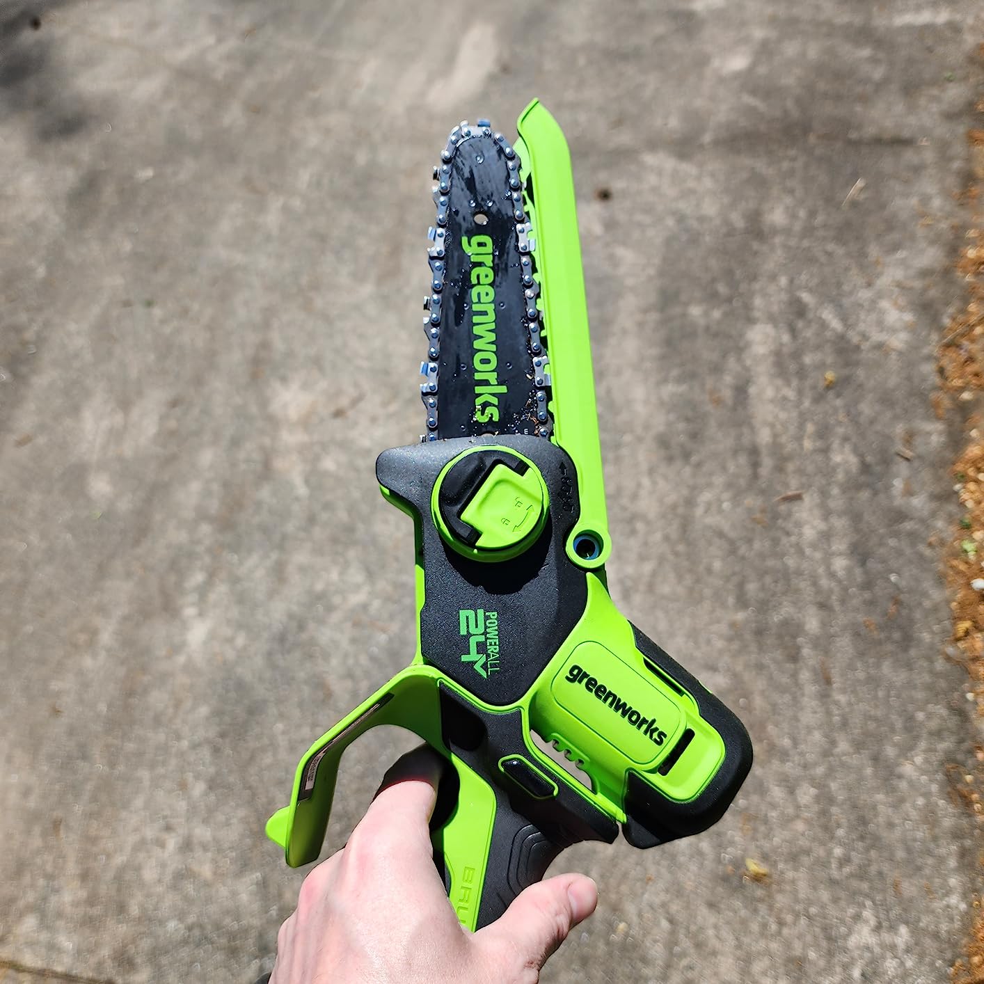 Greenworks 24V 6in Mini Chainsaw, 2.0 Ah Battery and Charger customer photo 2