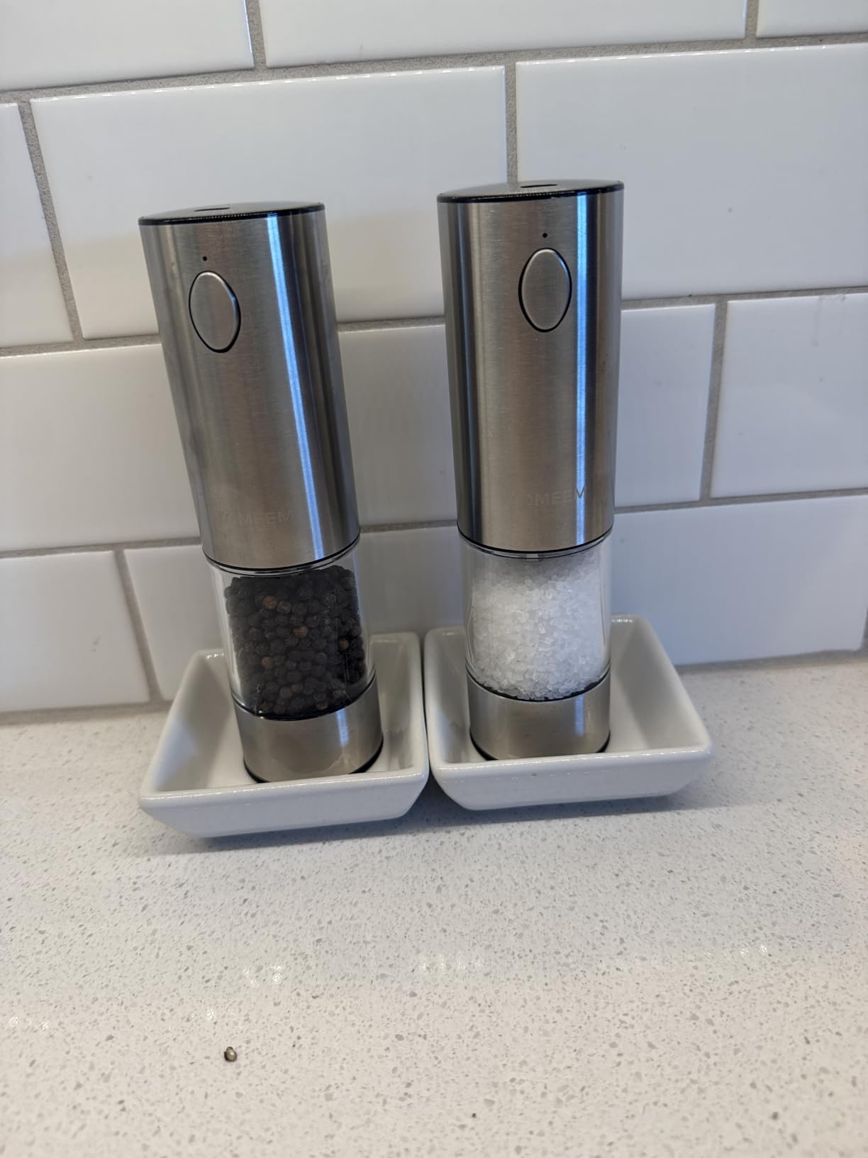 TOMEEM Larger Capacity Rechargeable Electric Salt and Pepper Grinder Set customer photo 1