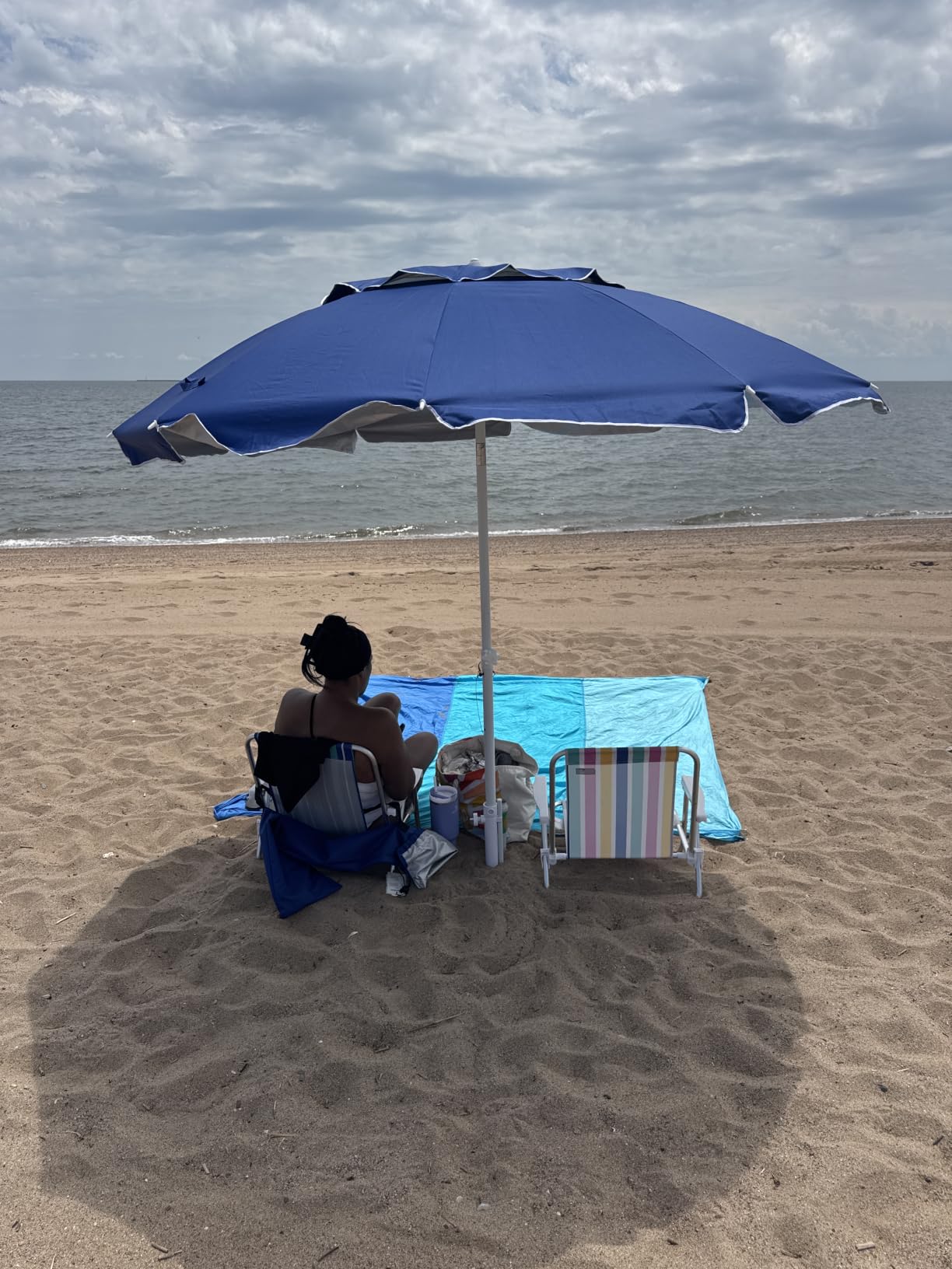 AMMSUN 8 Feet Large Beach Umbrella with Sand Anchor Heavy Duty High Wind Portable Outdoor Umbrellas UV 50+ Protection Air Vent Tilt Patio Garden Pool customer photo 1