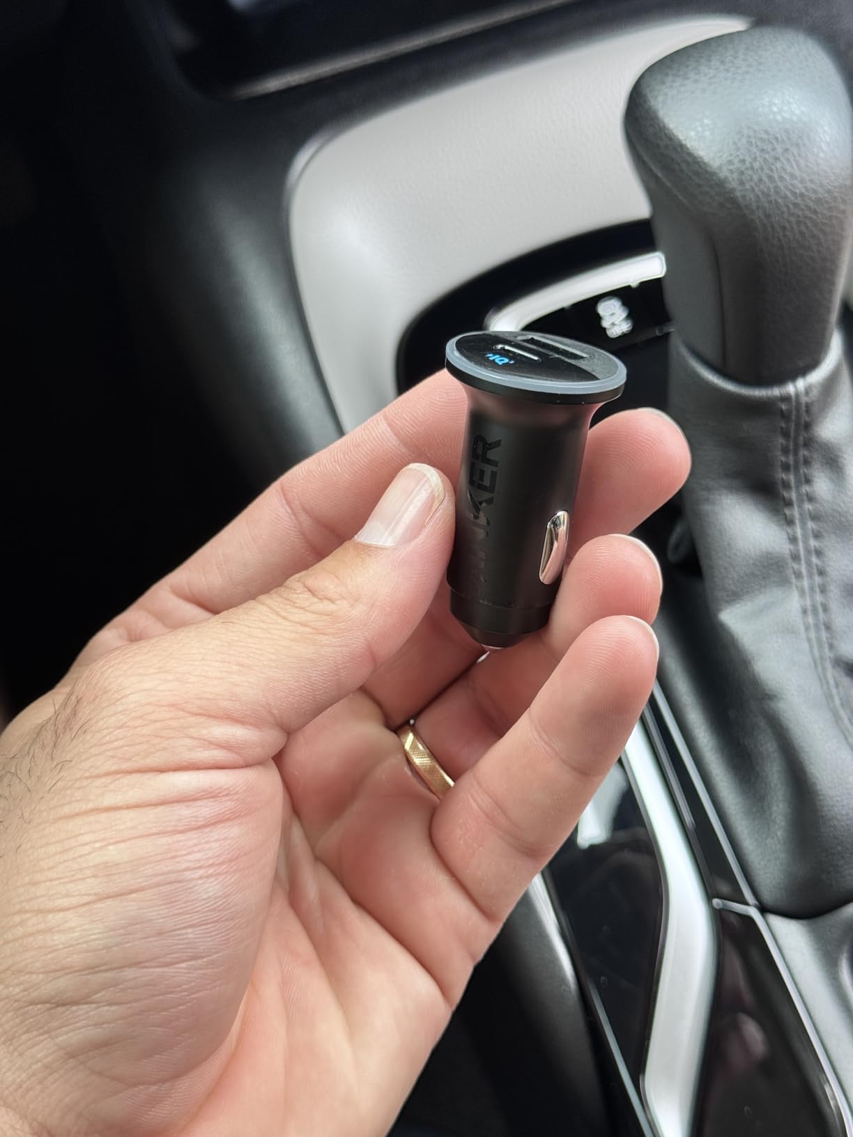Anker 323 52.5W USB C Car Charger with 30W PowerIQ 3.0 Fast Charging customer photo 2