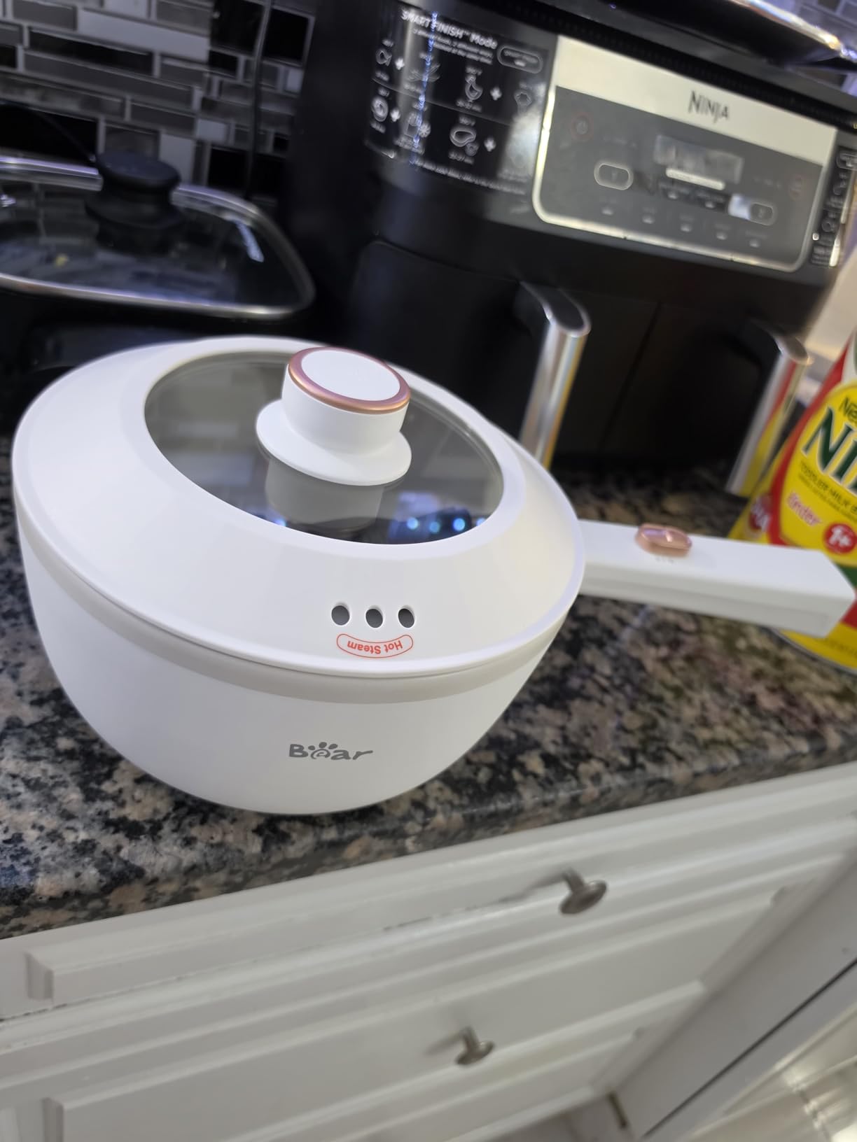 Bear Hot Pot Electric, 2L Multifunctional Portable Cooking Pot, 1000W Rapid Noodles Electric, Non-Stick Frying Pans for Steak, Egg, Ramen, Oatmeal With Dual Power Adjustment customer photo 1