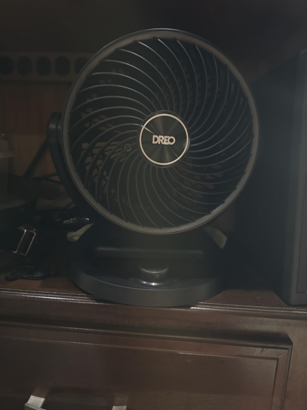 DREO Fan for Bedroom, 12 Inches, 70ft Powerful Airflow, 25db Quiet Table Air Circulator Fans for Whole Room, 120° Adjustable Tilt, 3 Speeds, Desktop Fan for Home, Office, Kitchen customer photo 2