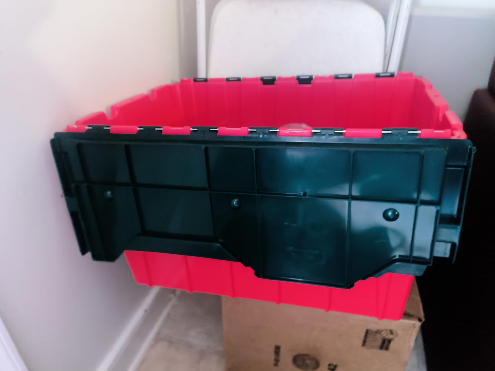 Akro-Mils KeepBox 12 Gal Storage Box, Lid Attached, Stackable, Black/Yellow customer photo 1