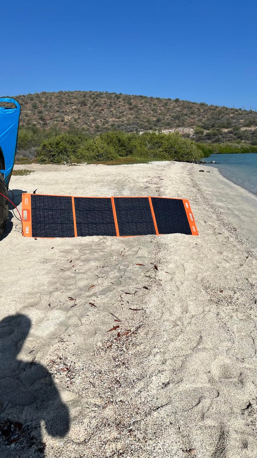 EBL 200W Portable Solar Panel for Power Station, Foldable IP65 Waterproof customer photo 2