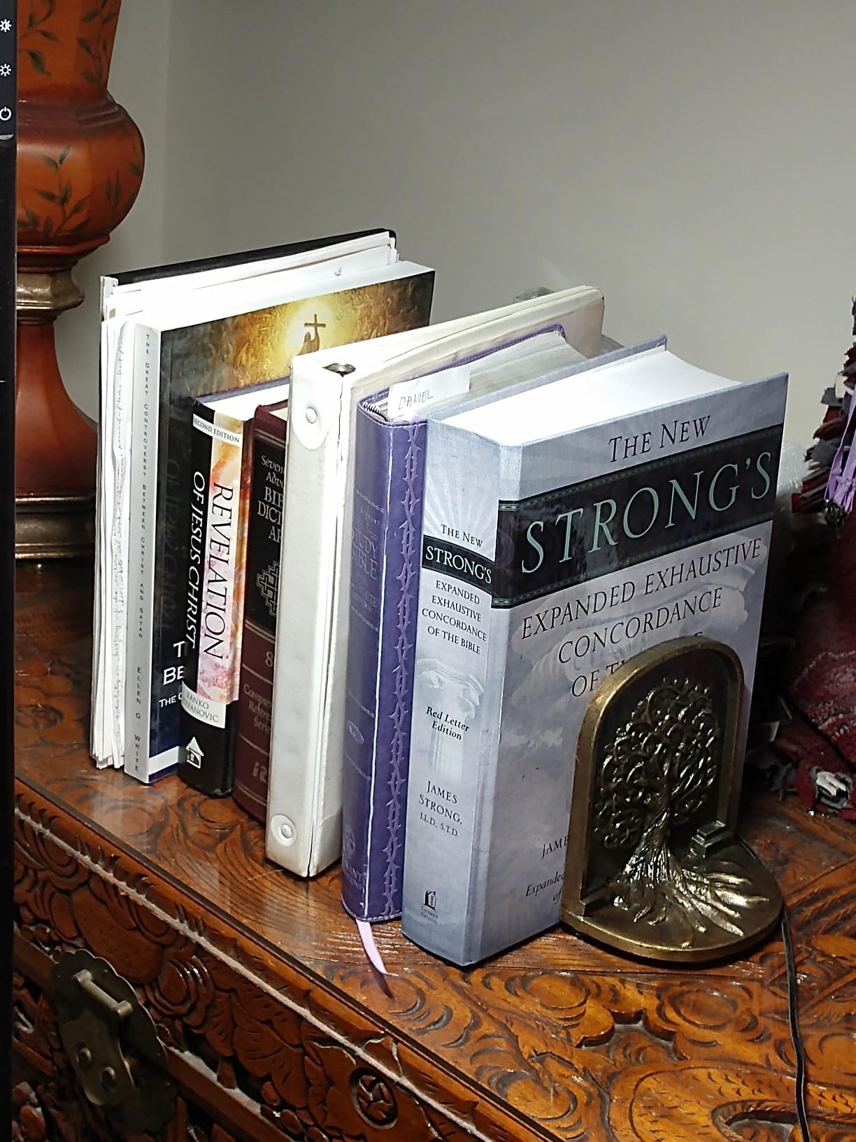 CRAFTSMAN ROAD Tree of Life Bookends, Antique Brass, 2 Decorative Bookends for Shelves or Bookcase, Cast Iron, Non-Skid Heavy Bookends, Home Décor Gift customer photo 2
