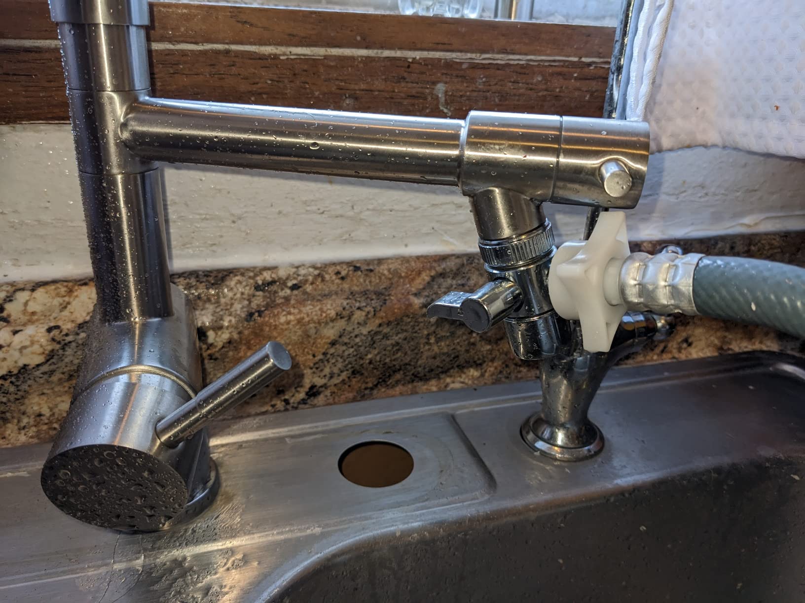 VFAUOSIT Touchless Kitchen Faucet with Pull Down Sprayer, Matte Black customer photo 1