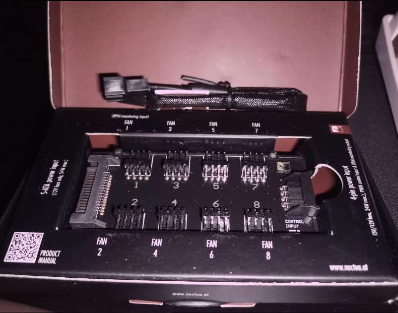 Noctua NA-FH1, 8-Port PWM Fan Hub, Magnetic with Short Circuit Protection customer photo 1