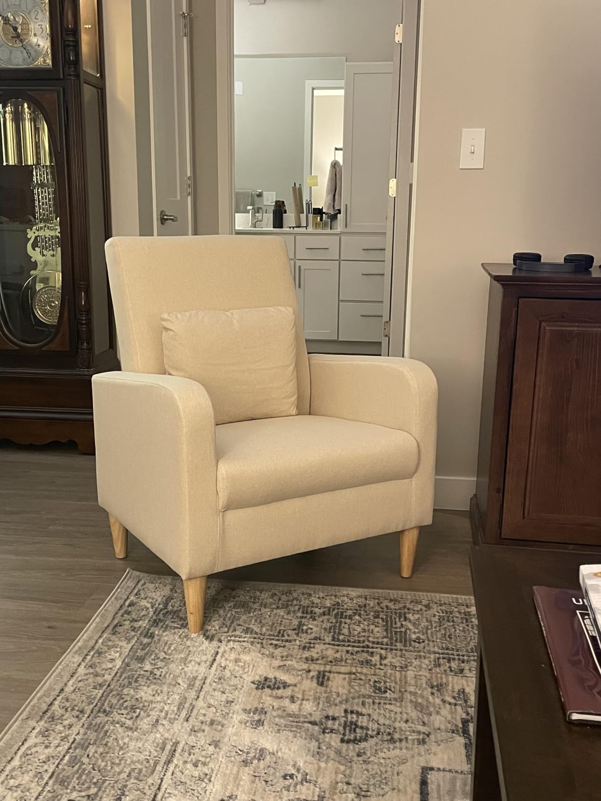 COLAMY Mid-Century Modern Upholstered Accent Chair with Back Pillow & Solid Wood Legs, Fabric Cozy Armchair for Living Room, Bedroom, Reading Nook, Apartment & Small Spaces, Beige customer photo 2