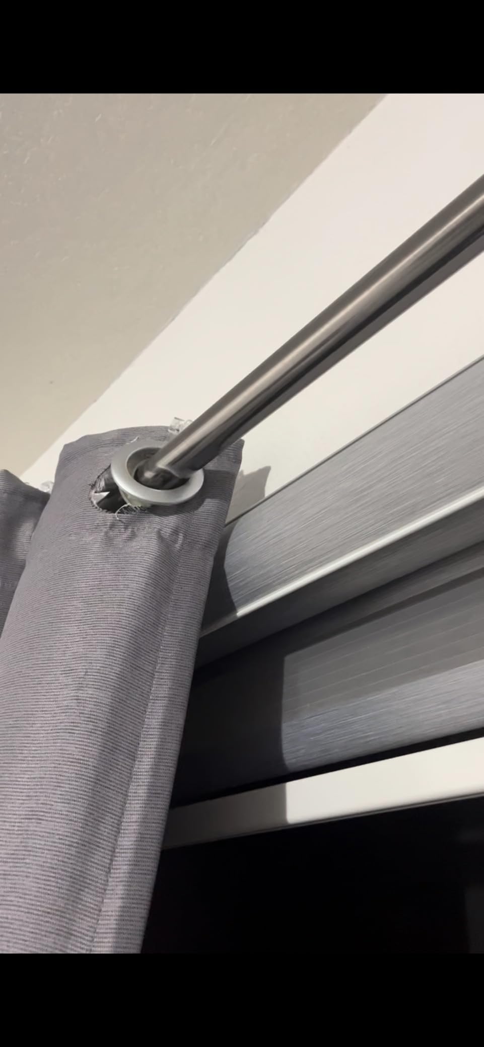 SwitchBot Automatic Curtain Opener - Bluetooth Remote Control Smart Curtain with App/Timer, Upgraded High-Performance Motor, Add Hub to Work with Alexa, Google Home, HomeKit customer photo 2