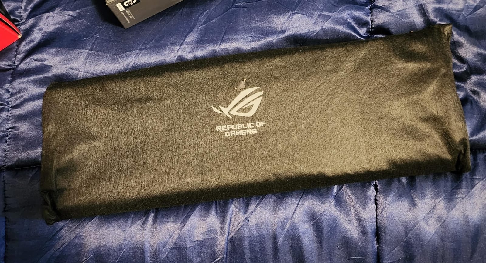 ASUS ROG Strix Scope II 96 Wireless Mechanical Gaming Keyboard – 96% Full-Size, Tri-Mode Connectivity, Hot Swappable Pre-lubed ROG NX Snow Linear Switches, PBT Keycaps, RGB, PC/Mac Support-Black customer photo 1