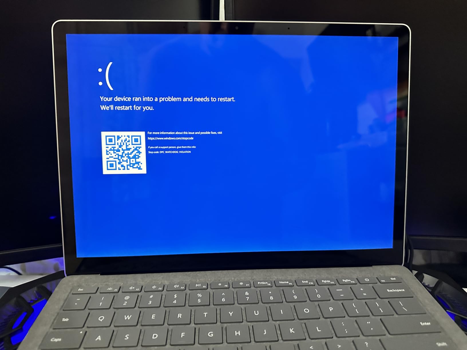Microsoft Surface Laptop 4 - i7-1185G7 16GB RAM, 512GB SSD, 13.5