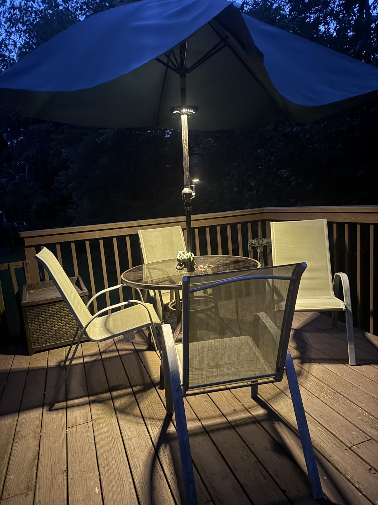 Dual-Power Patio Umbrella Light-Rechargeable & Battery Operated Umbrella Lights,3 Lighting Modes Cordless,Umbrella Pole Light for Patio Umbrellas Camping(4 AA Batteries Not Included) customer photo 2