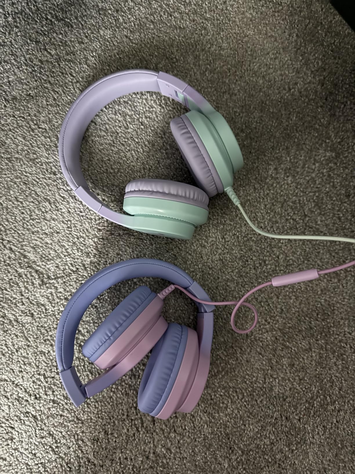 Candy Bila Wired Kids Headphones for School, Over-Ear for Boys Girls customer photo 2