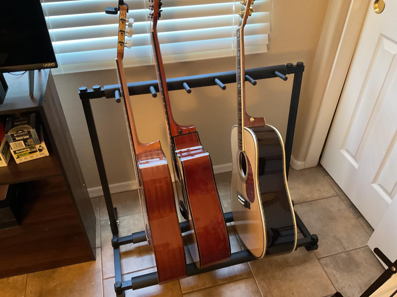 AODSK 5 Multi Guitar Stand Rack with Folding Design,Multiple Guitars Stand,Portable Black Guitar Holder,Black Guitar Display Holder for Guitar & Bass,Studio & Home (Square-5 Holder) customer photo 1