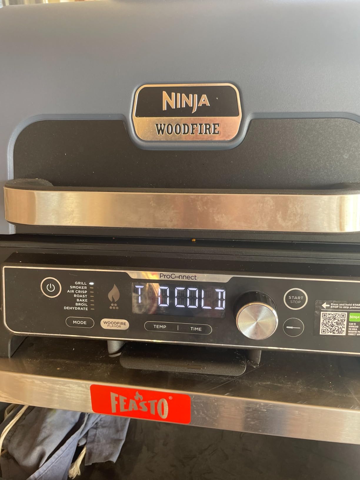 Ninja Woodfire ProConnect Premium XL BBQ Grill, 7-in-1, App Enabled, Blue | 180 sq in of cooking space with app-connected dual thermometers, and real wood-fired flavor customer photo 1