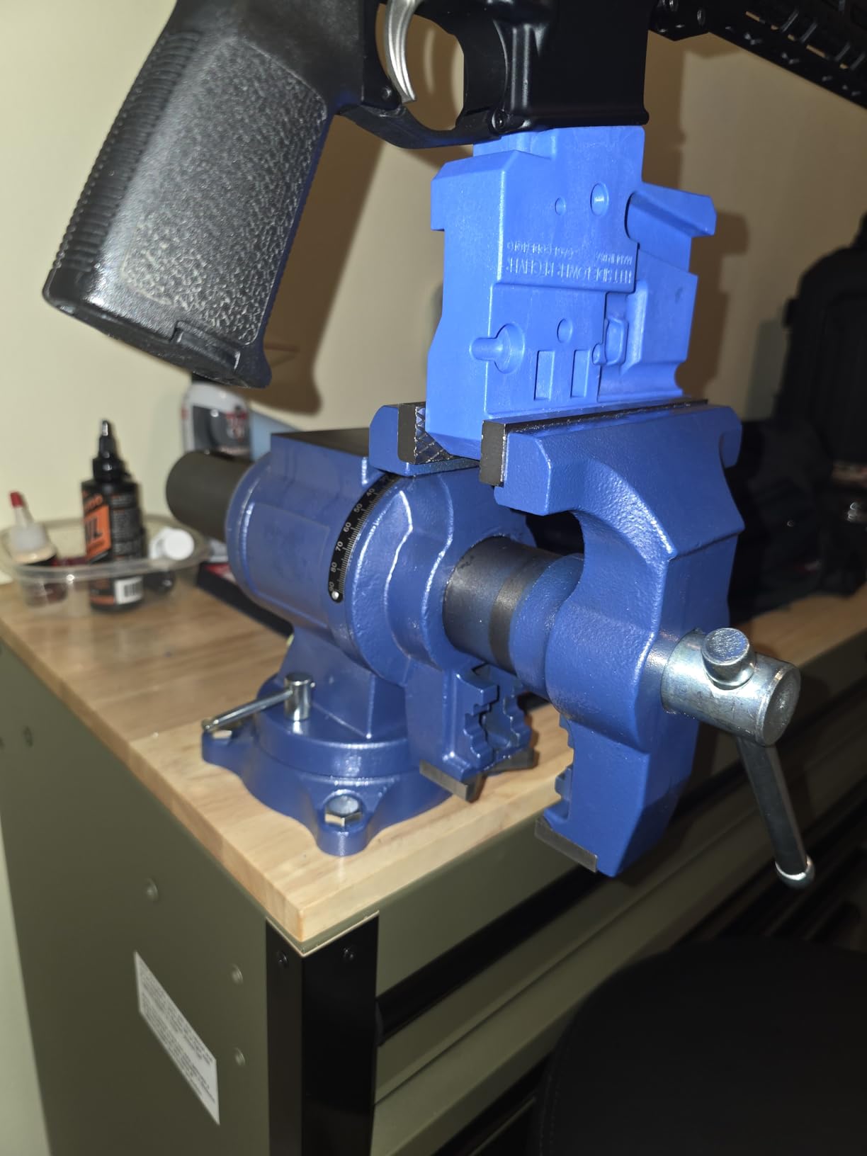6” 360° Multi-Purpose Ductile Iron Bench Vise, 9900LB customer photo 2
