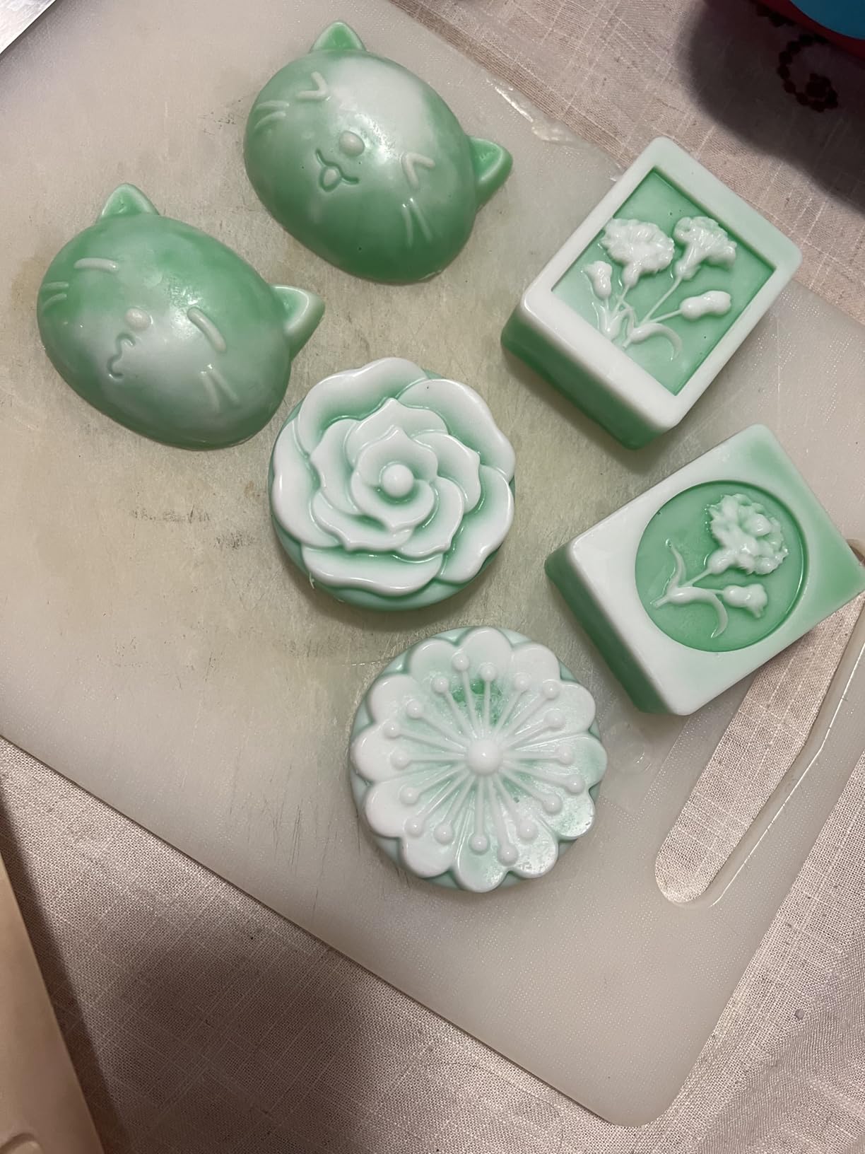 Soap Making Kit with Melt & Pour Base, Cutting Box, Molds, Fragrances - for Adults & Kids by Prime Creations. customer photo 1