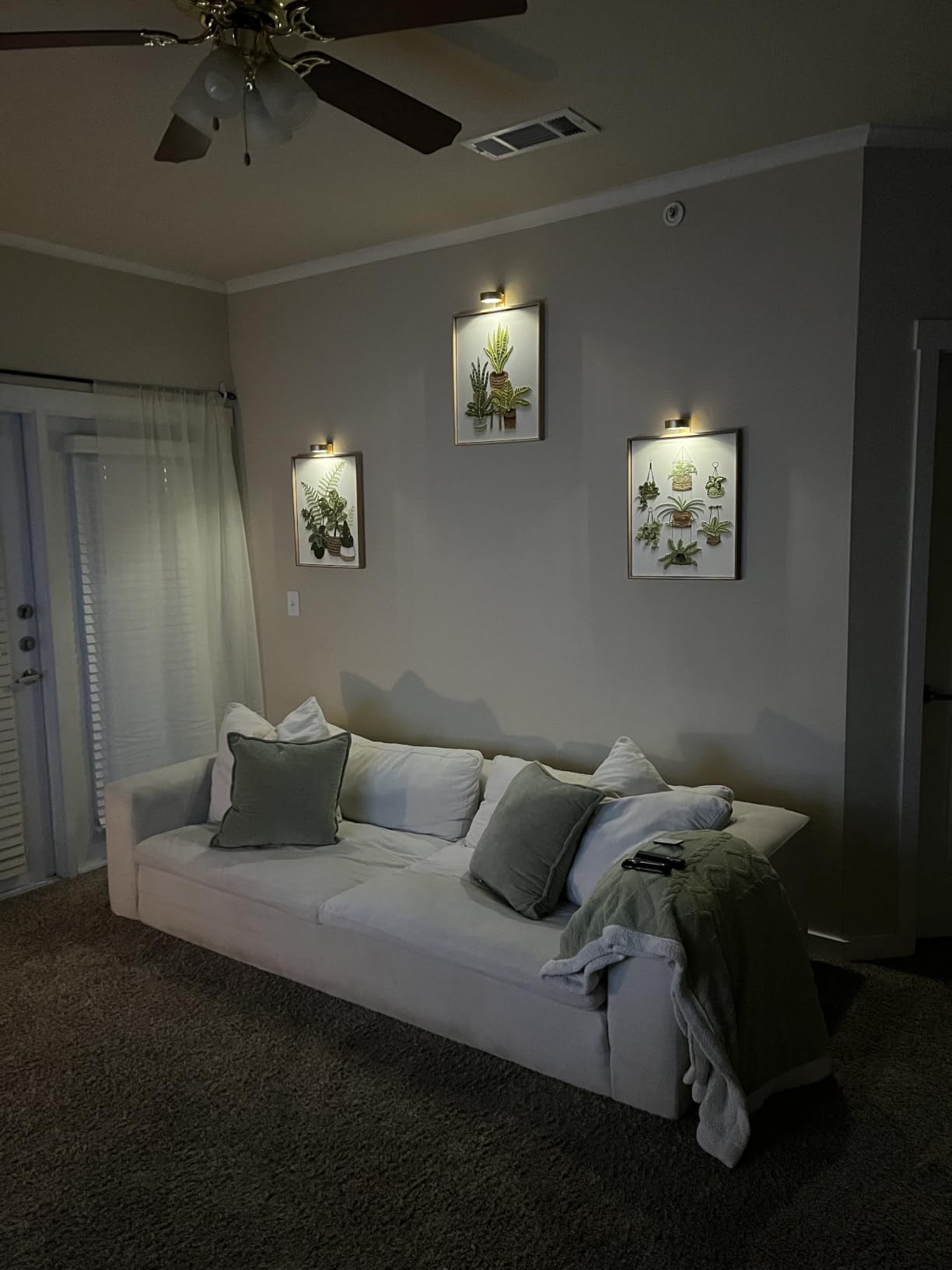 3Pack Picture Light Battery Operated Painting Lights for Wall Wireless Magnetic Display Art Light with Remote Control,Dimmable&Timer Portrait Light for Art Frame Artworking,Wall Decor Puck Lights-Gold customer photo 2