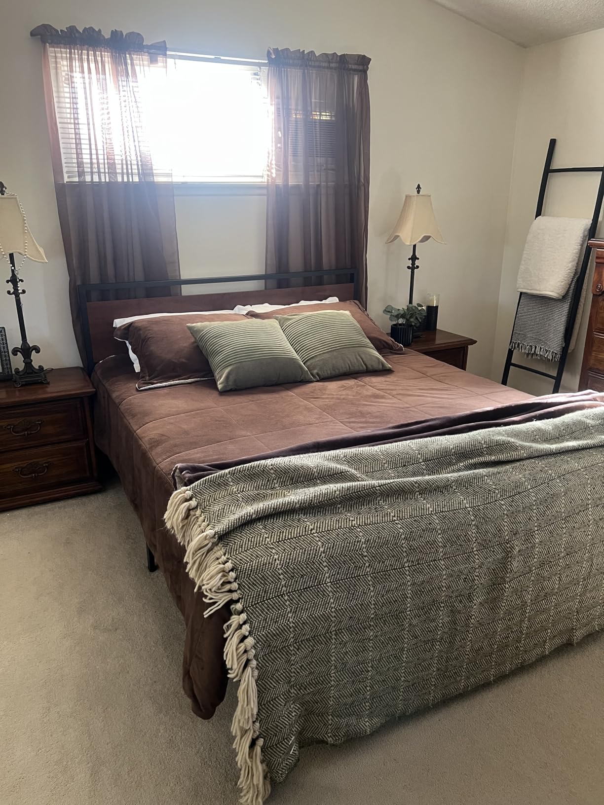 Allewie Queen Size Bed Frame, Heavy Duty 12 Metal Slats Support, Black Oak customer photo 2