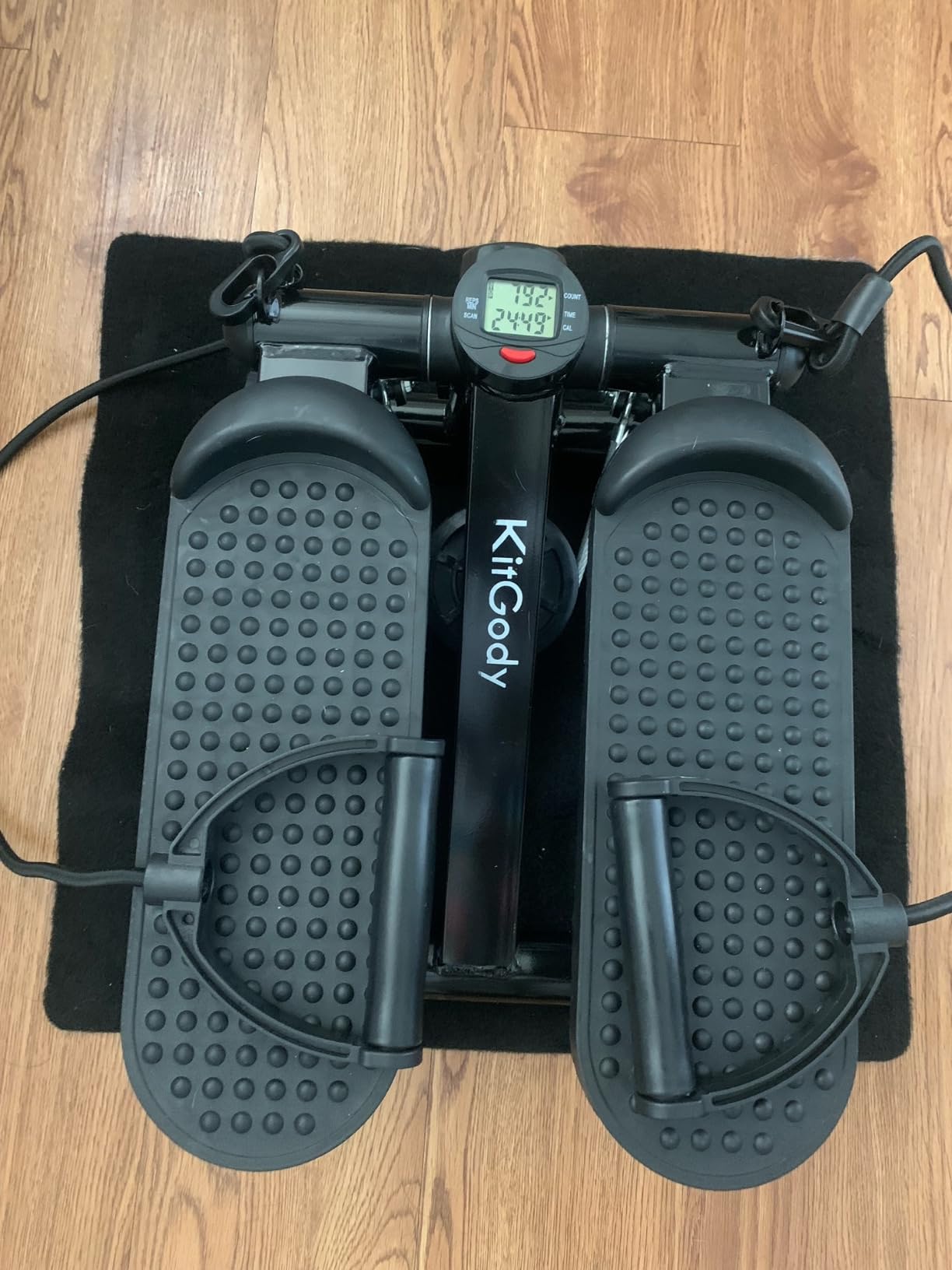 Steppers for Exercise at Home, KitGody Mini Stepper with Resistance Bands, Portable Stair Stepper for Home 330LBS Capacity, Adjustable Height Fitness Stepper Machine customer photo 1