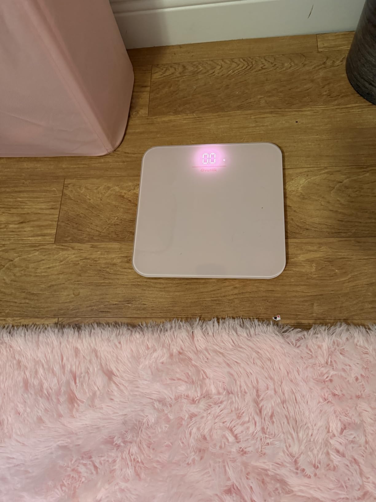 Ovutek Bathroom Scale for Body Weight, 5mm Tempered Glass, 400lb customer photo 2