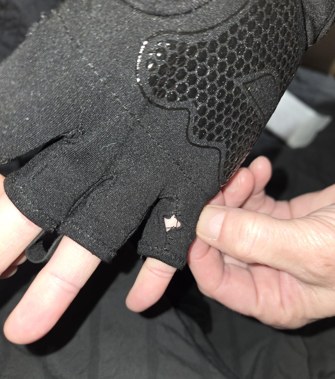 Heated Gloves for Men Women, Rechargeable Full & Half Hands Electric Gloves Heated Fingerless Touchscreen Gloves Heated Winter Hand Warmer for Work Cycling Skiing Outdoor Snow customer photo 1