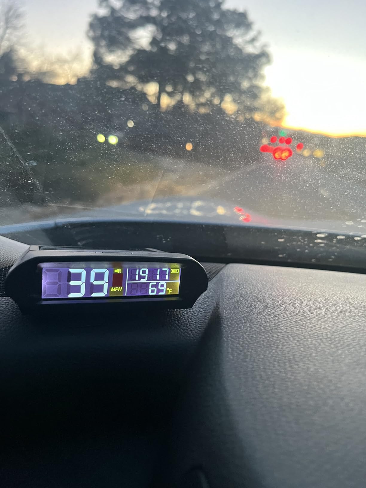 Car Wireless Headup Display Solar GPS Digital Speedometer with LCD Screen Overspeed Alarm KMH/MPH Time/Altitude/Temperature/Speed Display customer photo 1