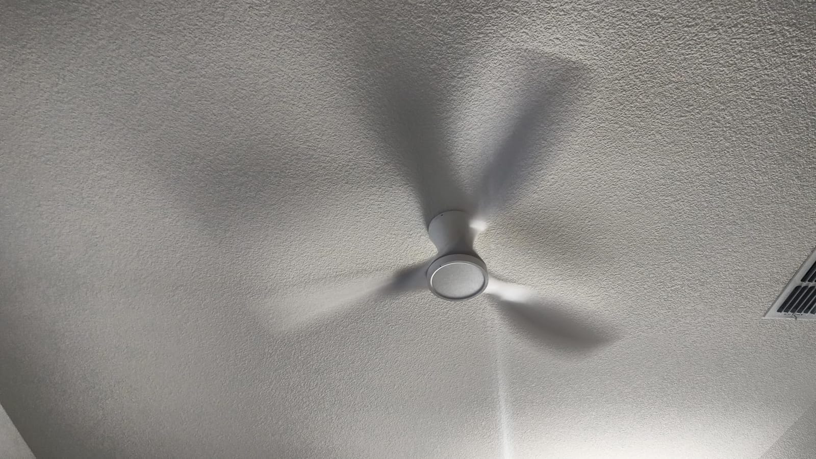 TALOYA 52 inch Ceiling Fans with Lights and Remote Control White | Modern Low Profile,Flush Mount ,Quiet Reversible DC Motor,3 Blades, for Bedroom Patio Indoor Covered Outdoor Use customer photo 1