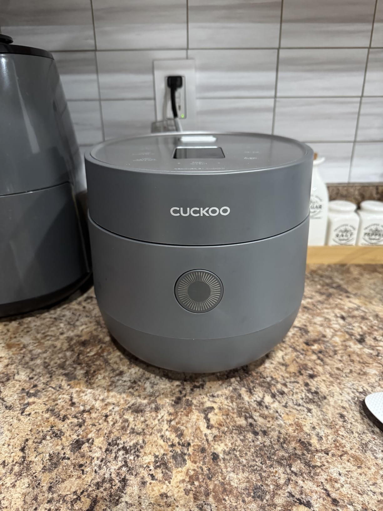CUCKOO Micom Fuzzy Logic Rice Cooker, 6-Cup Cooked, Gray, CR-0375FG customer photo 1