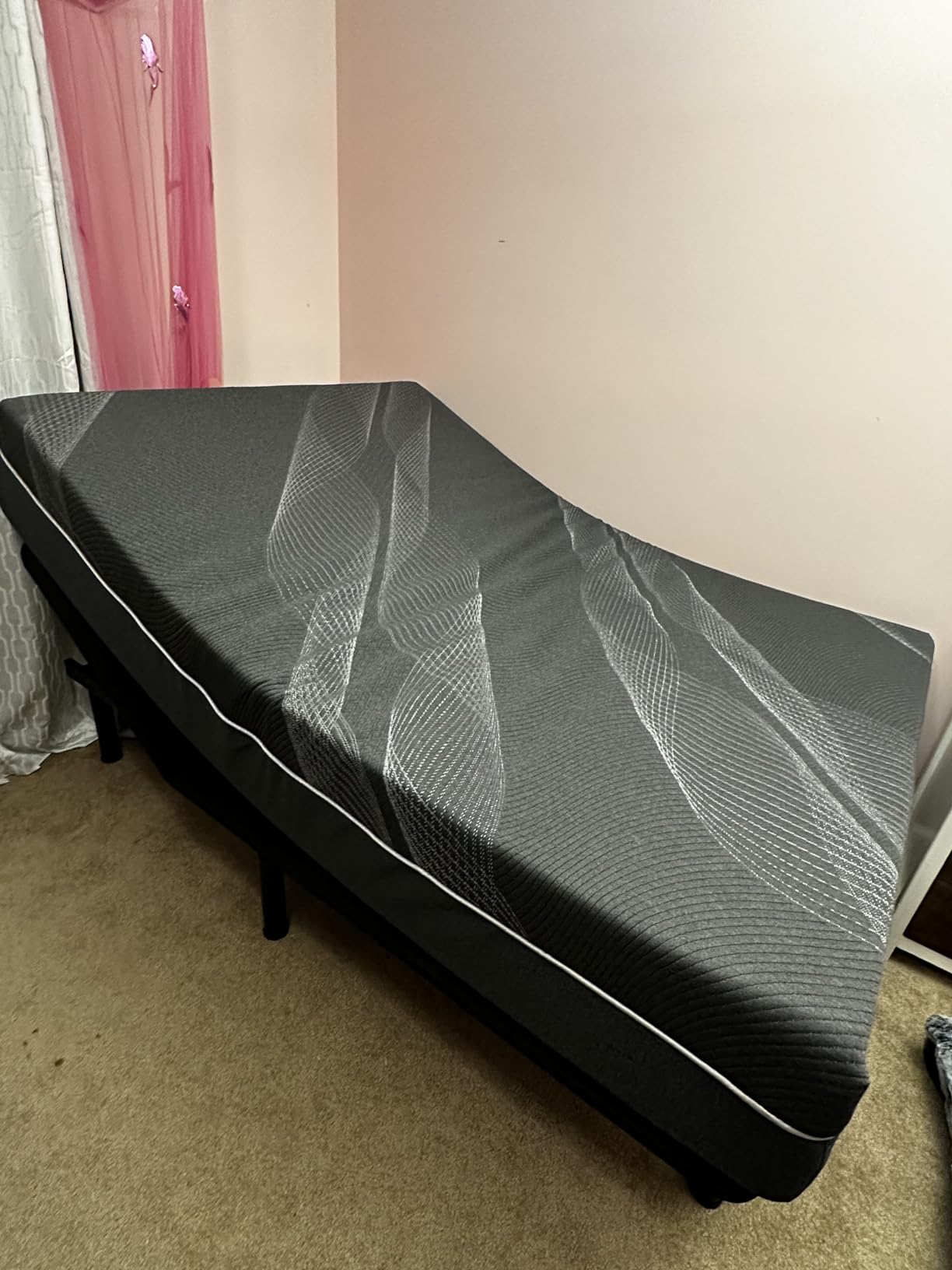 Dyonery Twin XL Adjustable Bed Frame + 12 Inch Gel Memory Foam Mattress customer photo 2