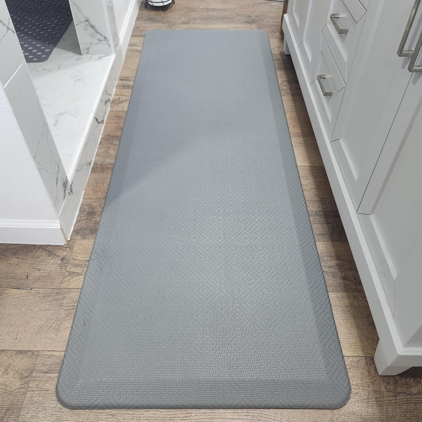 Ophanie Kitchen Mats for Floor,3/4 inch Thick,20x32 Anti Fatigue Cushioned Mat,Kitchen Rugs,Waterproof,Comfort Ergonomic Standing Mat for Office,Home,Sink with 99+ Pairs of Anti-Slip Bottom Ridges customer photo 1