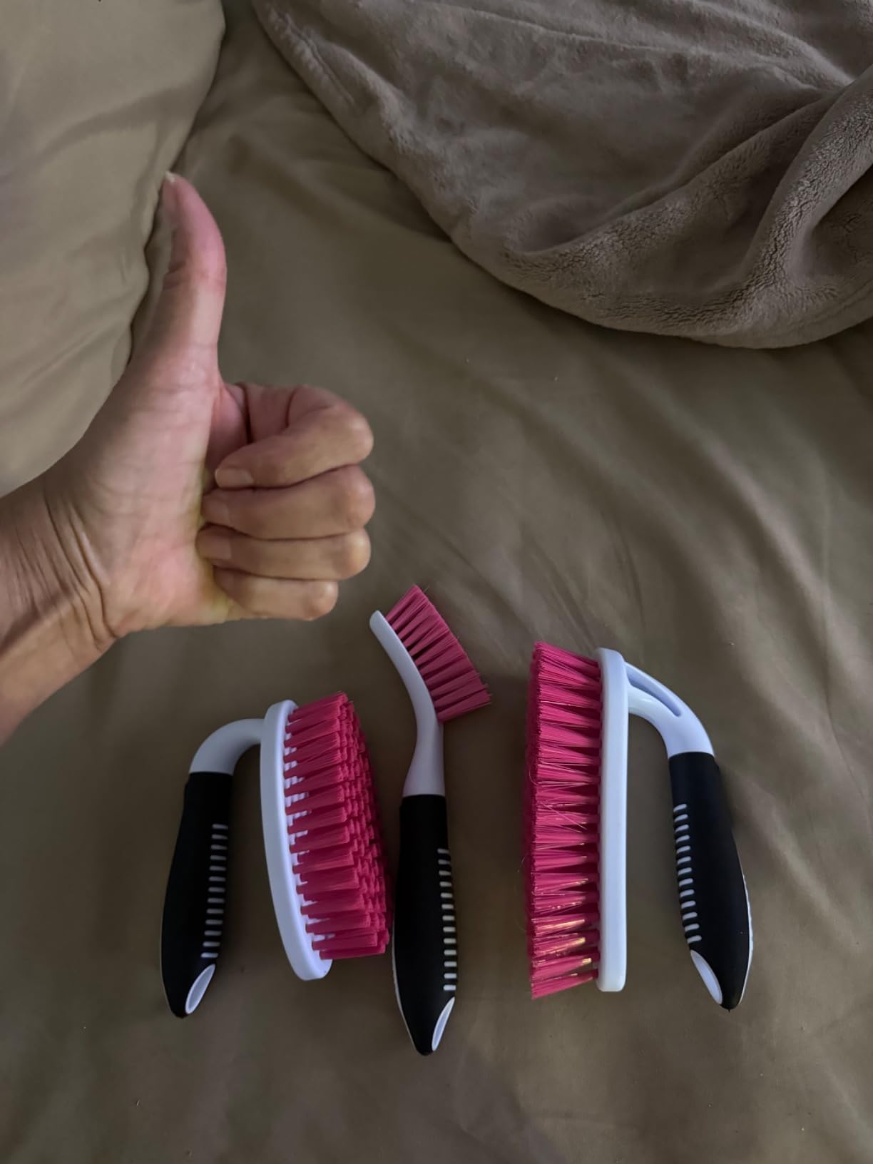 Scrub Brush Set of 3pcs - Cleaning Shower Scrubber with Ergonomic Handle and Durable Bristles - Grout Cleaner Brush - Scrub Brushes for Cleaning Bathroom/Shower/Tile/Kitchen/Floor/Bathtub/Carpet customer photo 2