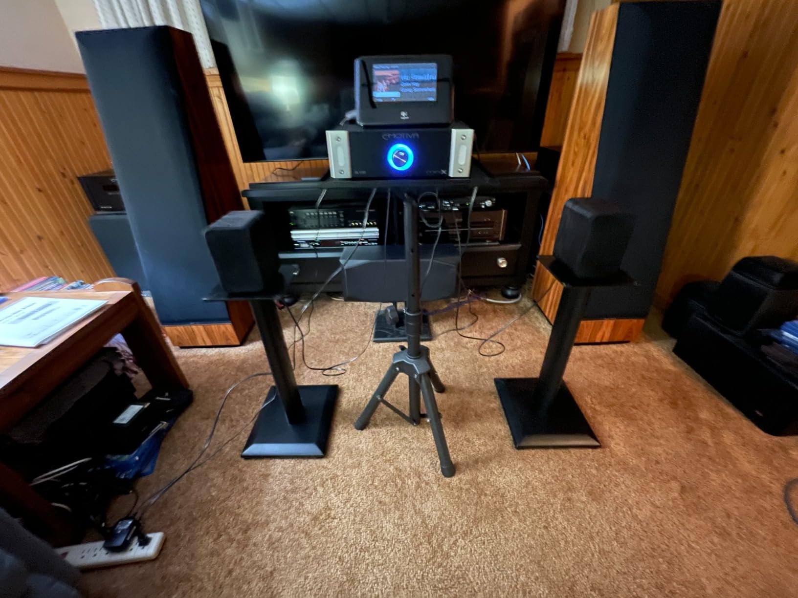 RIOWOIS Passive Bookshelf Speakers for Home Theater Surround Sound, Satellite Stereo Speakers with Crisper Sound and Classic Wood Grain for Record Player/Computer/TV, Wall Mountable, One Pair. customer photo 1