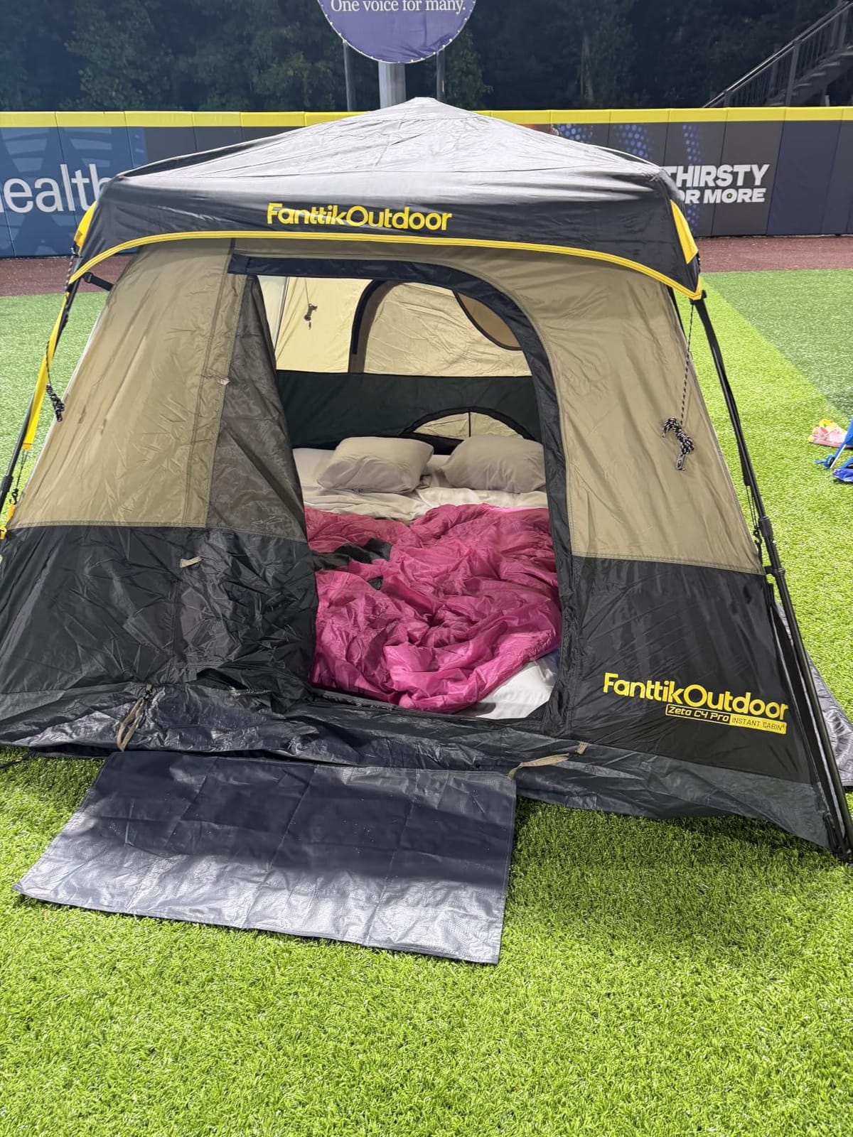 FanttikOutdoor 4/6/8/10 Person Instant Tent for Camping Setup in 60s customer photo 2