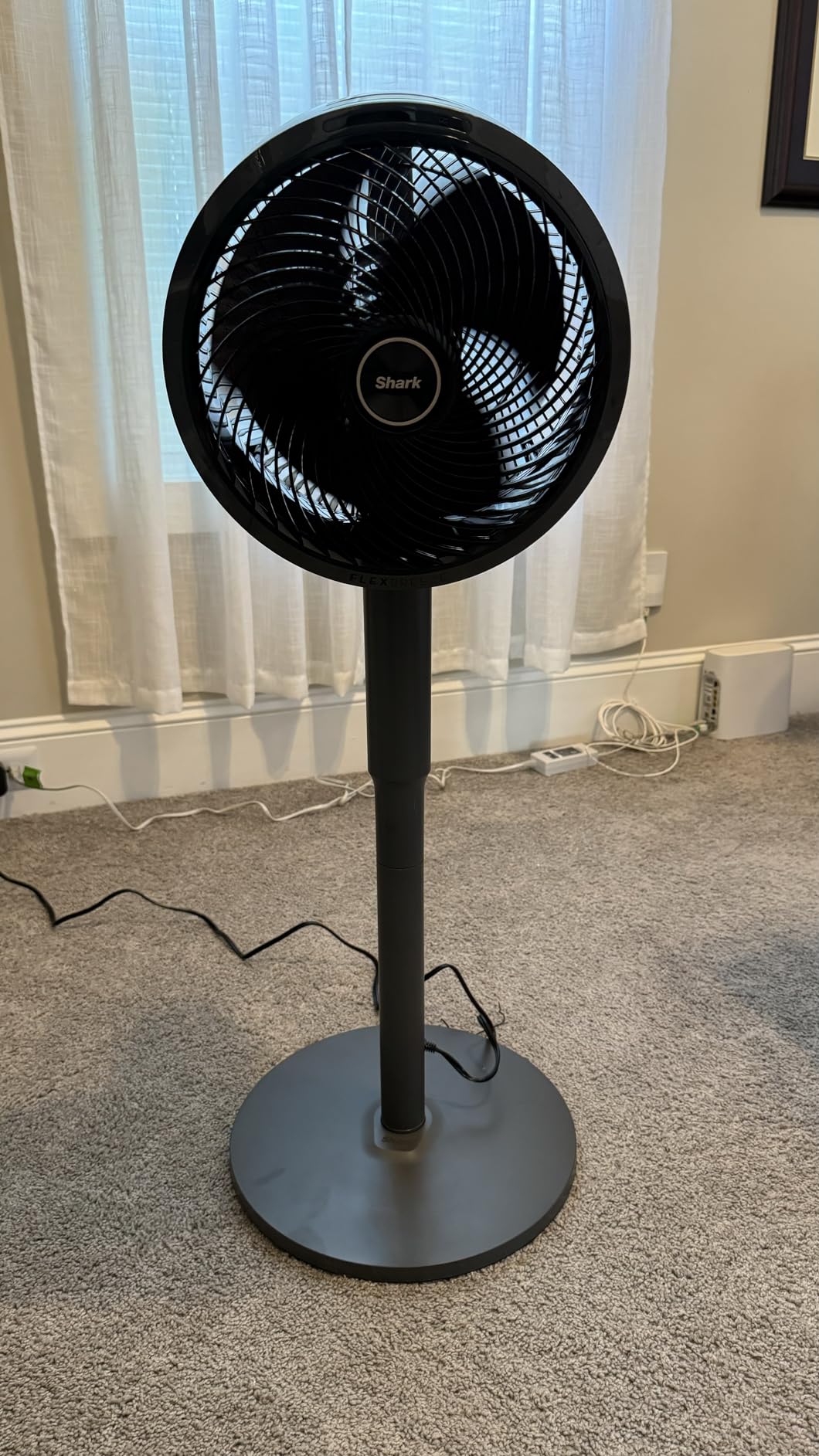Shark FlexBreeze 2-in-1 Fan with Misting Attachment, Charcoal, FA222 customer photo 1