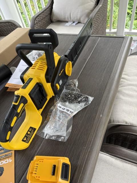 ReliaRoads 16 In Brushless Chainsaw, 40V Chainsaw Compatible DeWALT Battery customer photo 1