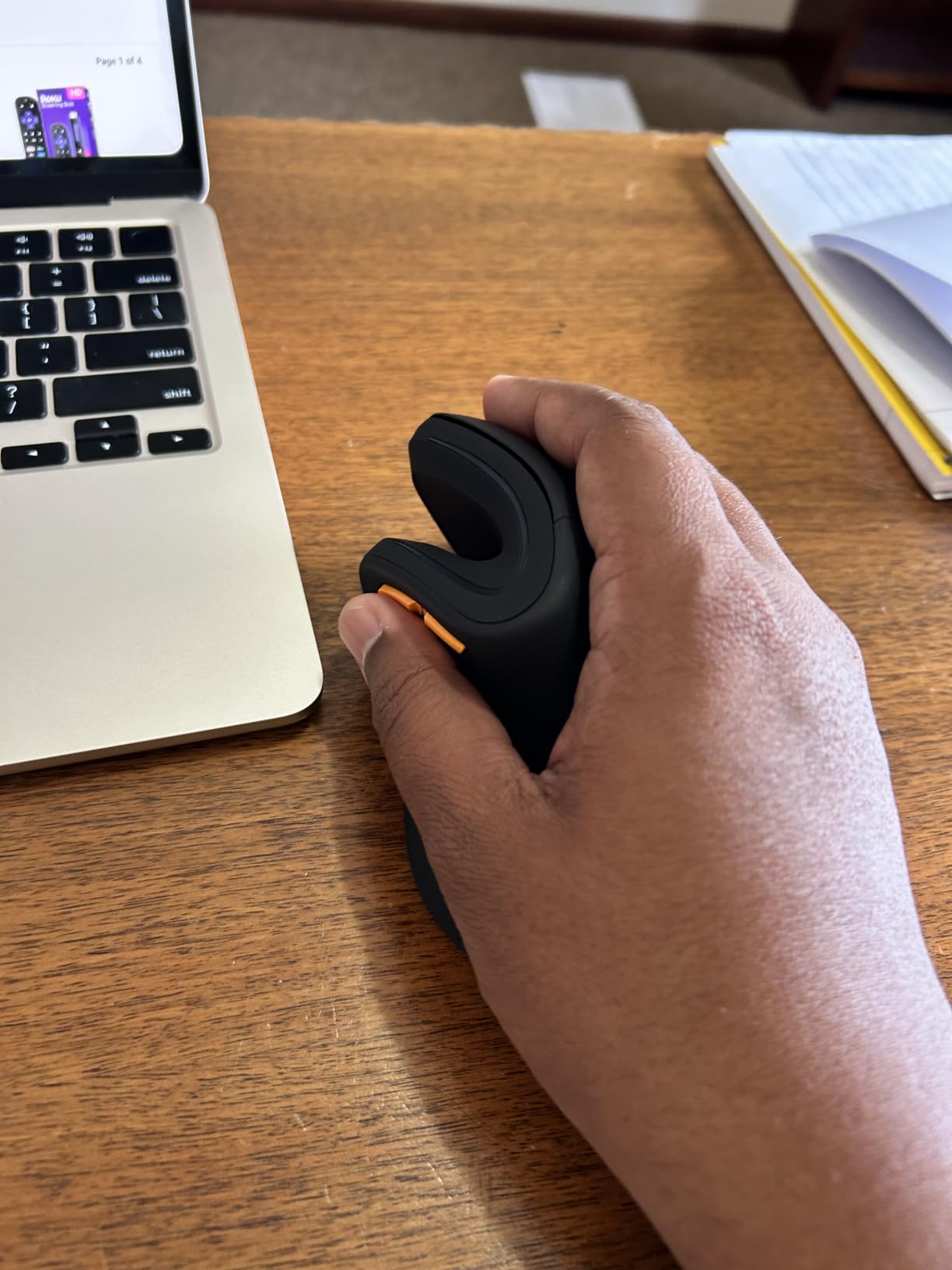 ProtoArc EM11 NL Wireless Ergonomic Vertical Mouse, Rechargeable, Black customer photo 1