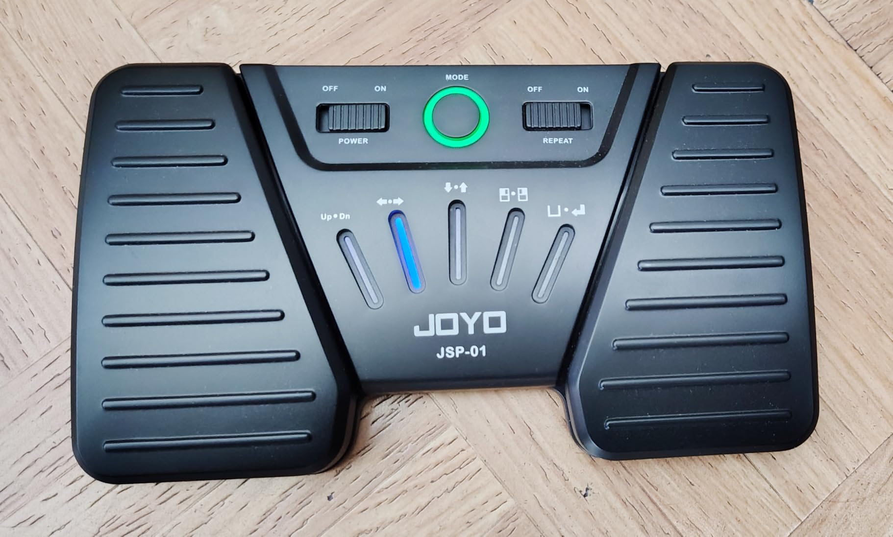 JOYO Wireless Page Turner Pedal Bluetooth Foot Switch for iPad/Tablet/Phone Works with forScore/OnSong, 5 Modes & 60H Battery with LED Indicator, Silent Non-Slip Design for Sheet Music (SP-01) customer photo 1