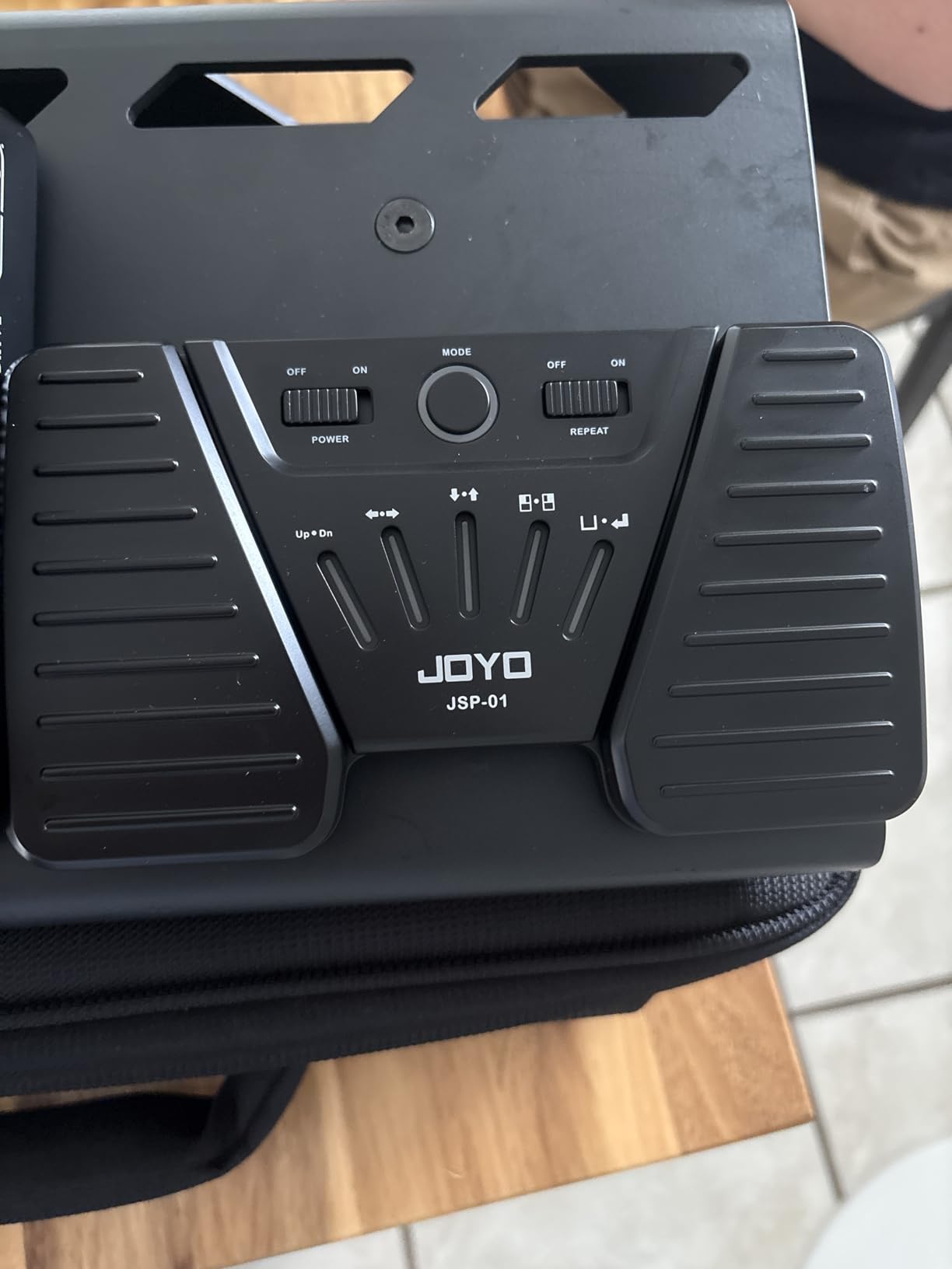 JOYO Wireless Page Turner Pedal Bluetooth Foot Switch for iPad/Tablet/Phone Works with forScore/OnSong, 5 Modes & 60H Battery with LED Indicator, Silent Non-Slip Design for Sheet Music (SP-01) customer photo 2