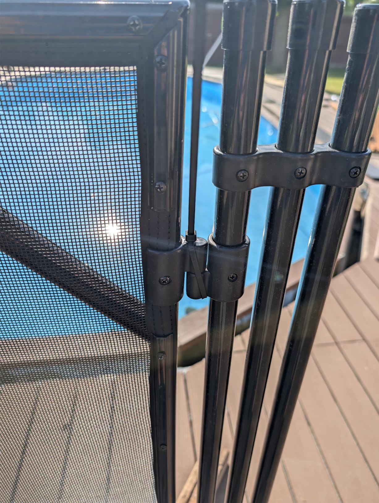 VEVOR Pool Fence, 4 x 108 FT Pool Fences for Inground Pools, Removable Safety Pool Fencing, Easy DIY Installation Swimming Pool Fence, 340gms Teslin PVC Pool Fence Mesh Protects Kids and Pets customer photo 1