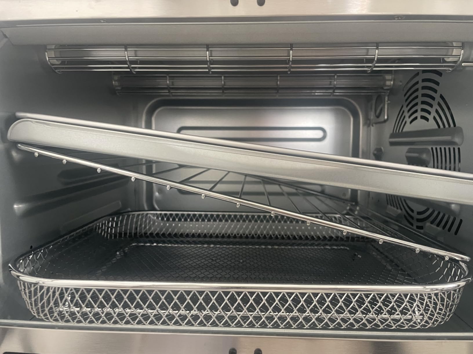 Midea Flexify Classic French Door Toaster Oven Air Fryer Combo, 26.4 QT customer photo 2