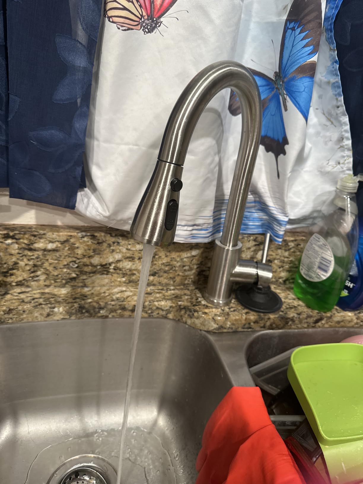 Hiqufet Touchless Kitchen Faucet, Pull Down Sprayer, Brushed Nickel customer photo 1