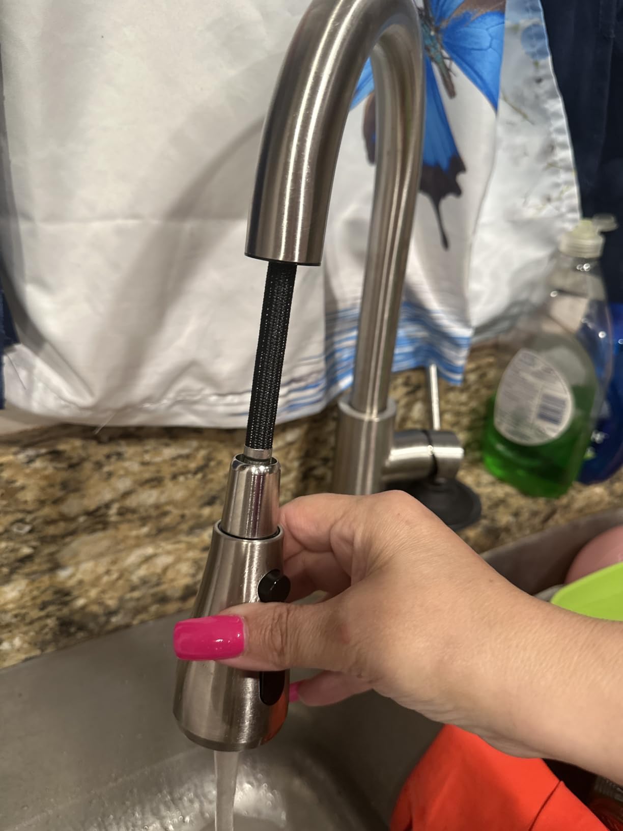 Hiqufet Touchless Kitchen Faucet, Pull Down Sprayer, Brushed Nickel customer photo 2