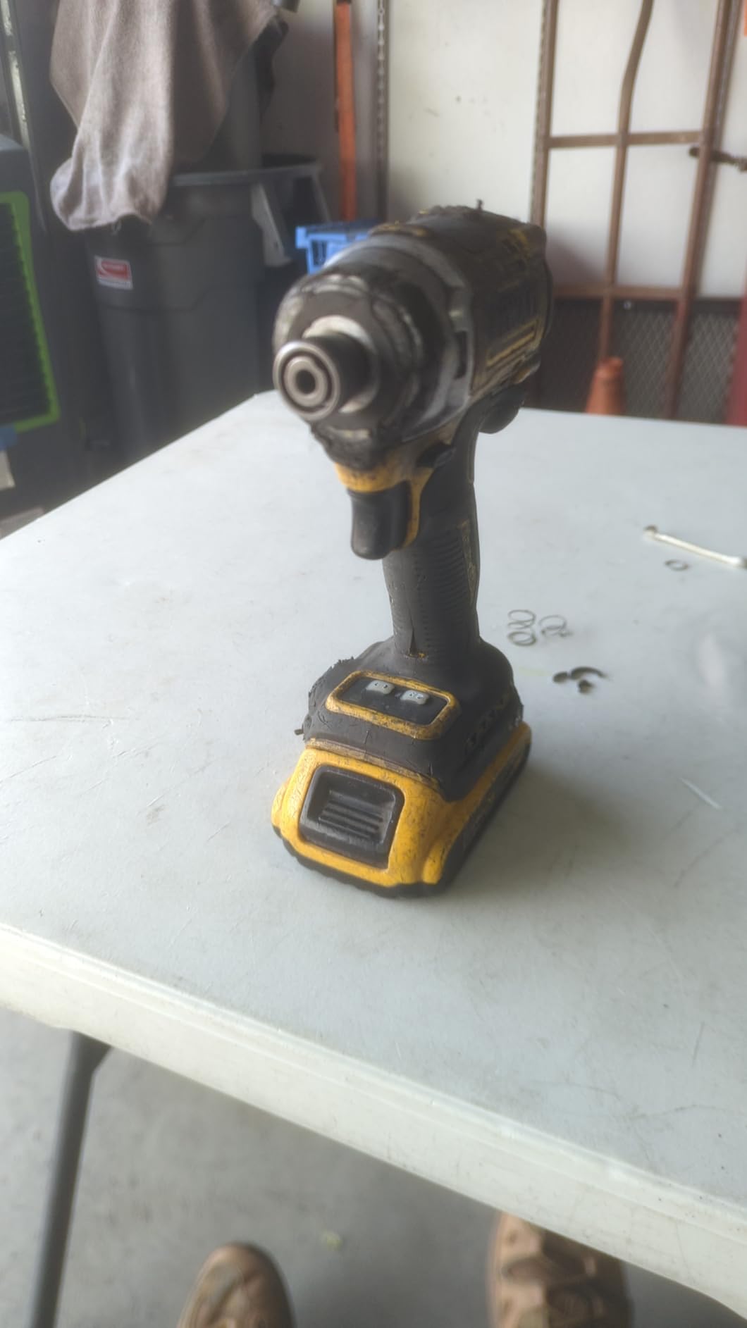 DEWALT 20V MAX XR 1/4 Inch Cordless Impact Driver, Bare Tool Only (DCF860B) customer photo 1