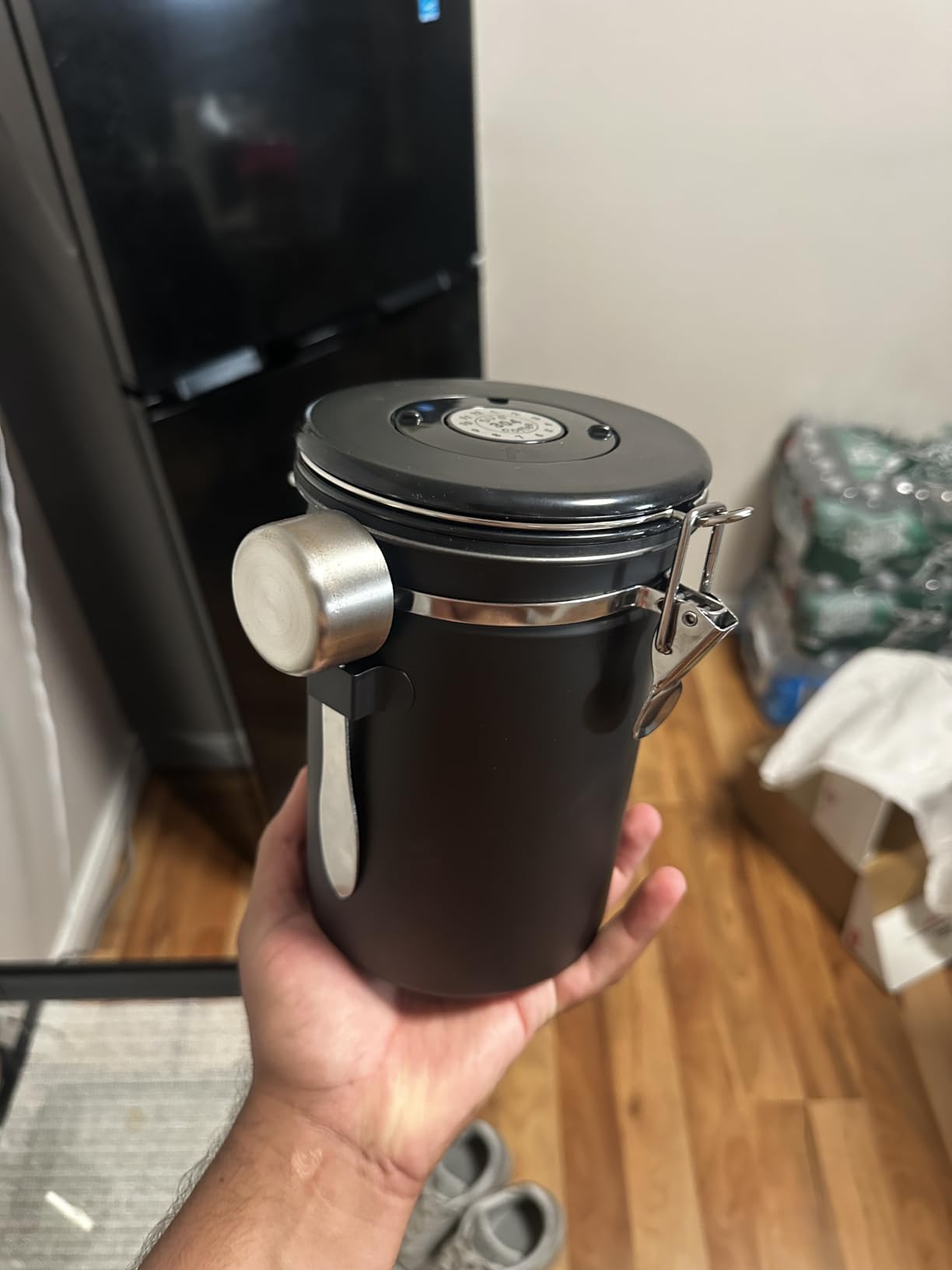 Ohtomber 22oz Stainless Steel Airtight Coffee Canister with Date Tracker customer photo 2