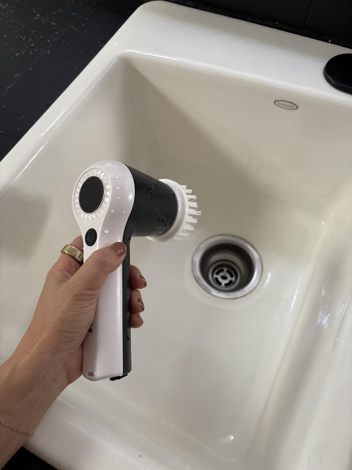 PUFTEM Electric Spin Scrubber, Cordless Shower Scrubber customer photo 1