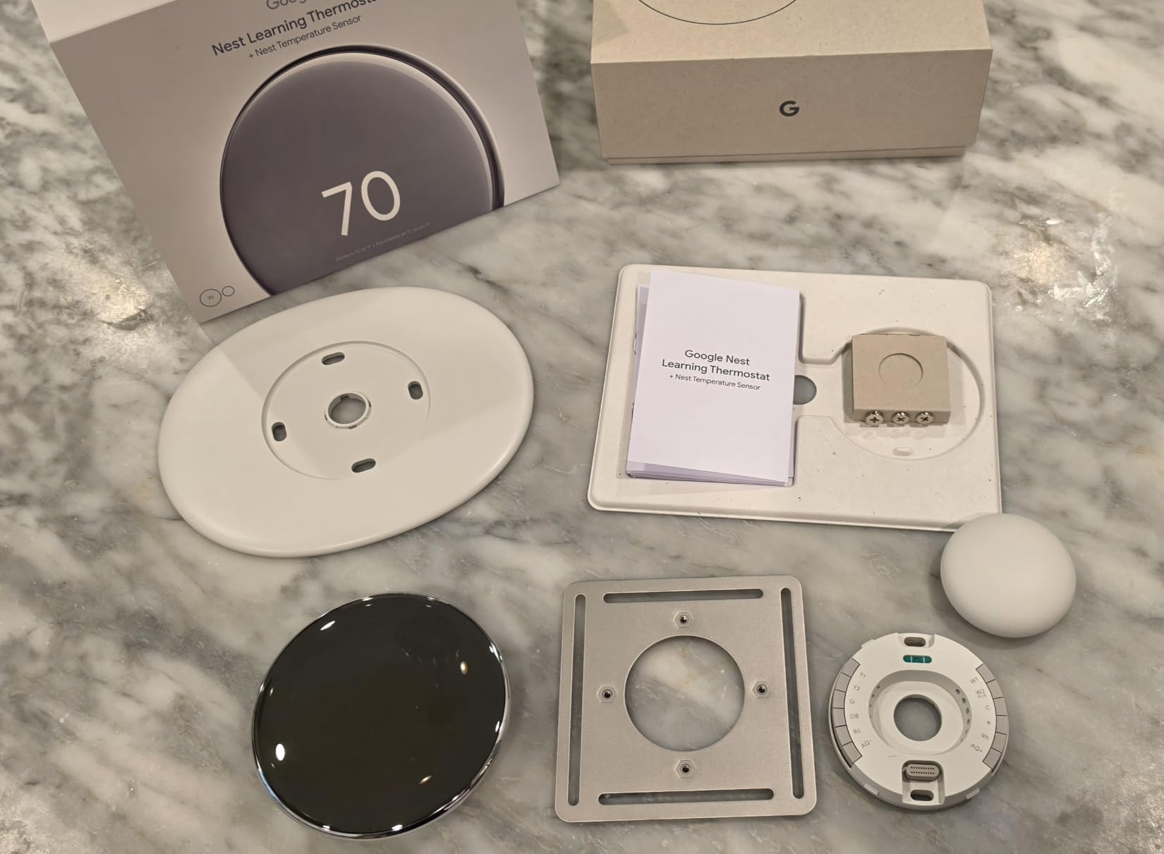 Google Nest Learning Thermostat (4th gen) + Nest Temperature Sensor (2nd gen) - Obsidian customer photo 1