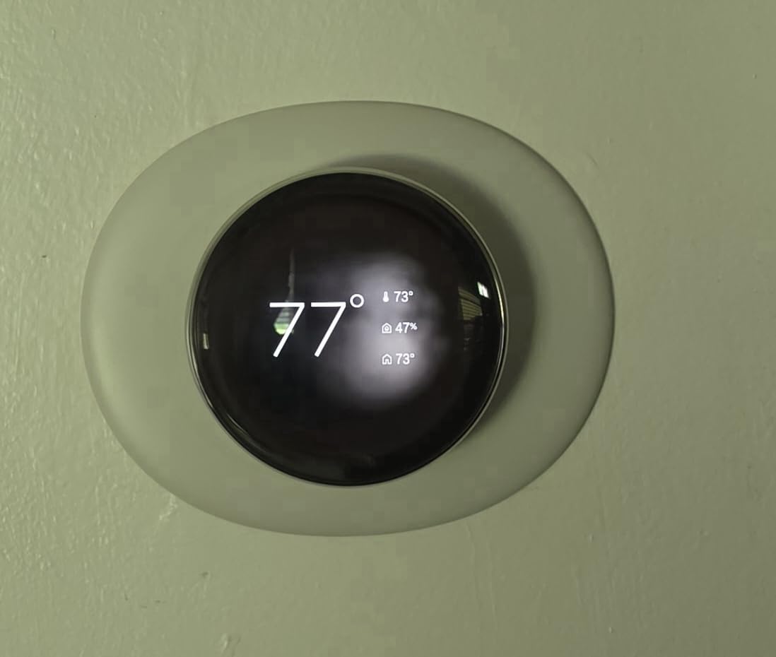 Google Nest Learning Thermostat (4th gen) + Nest Temperature Sensor (2nd gen) - Obsidian customer photo 2
