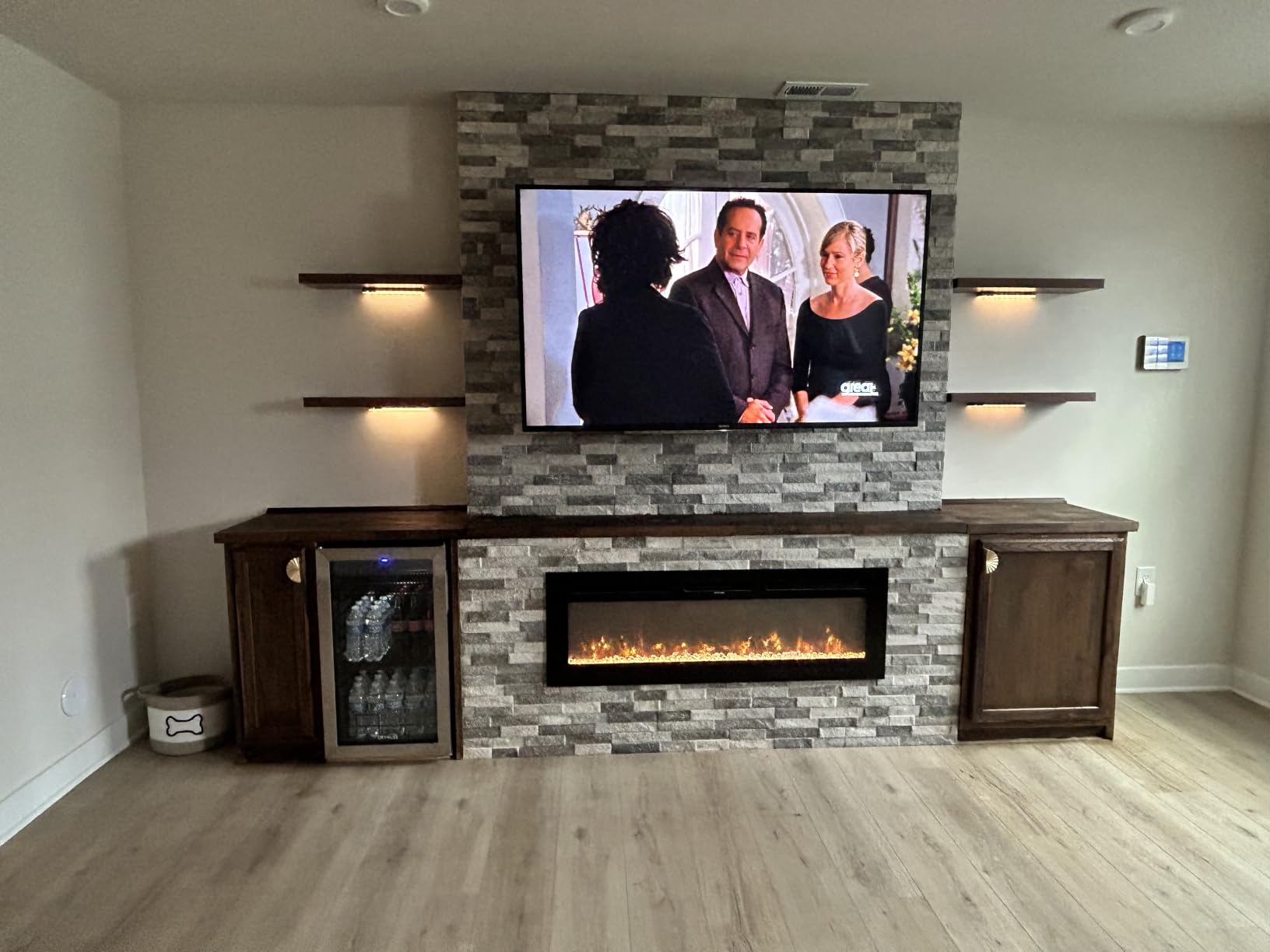 EZVALO Under Cabinet Lighting with Charging Station, Motion Sensor Lights customer photo 1